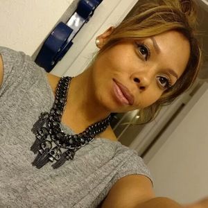 Meet your Posher, Diana